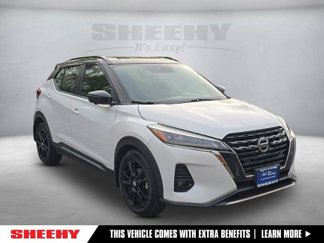 Used 2021 Nissan Kicks SR image 1