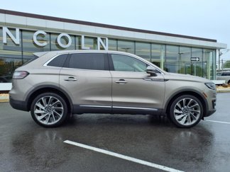 Used 2019 Lincoln Nautilus Reserve image 1