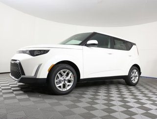 New 2025 Kia Soul LX image 1