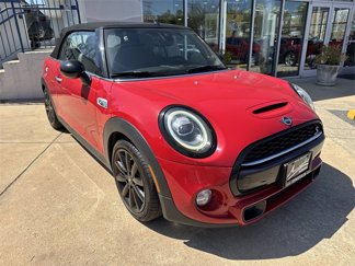 Used 2019 MINI Cooper S image 1