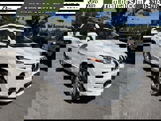 Used 2017 Jeep Cherokee Overland w/ Technology Group image 1