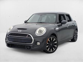 Used 2016 MINI Cooper S image 1