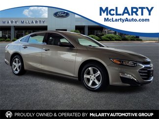 Used 2022 Chevrolet Malibu LT image 1