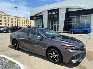 Used 2023 Toyota Camry SE image 1