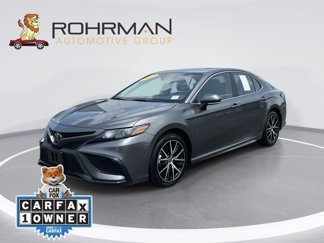 Used 2023 Toyota Camry SE image 1
