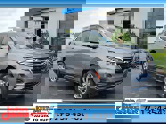Used 2023 Chevrolet Equinox LT w/ Driver Convenience Package image 1