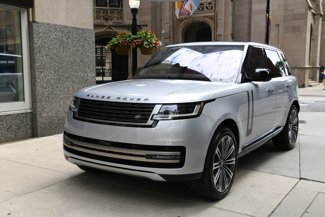 Used 2023 Land Rover Range Rover SE image 1