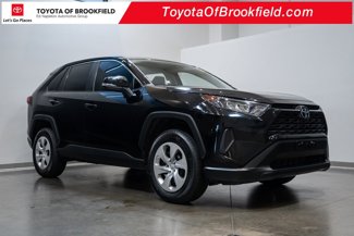 Used 2022 Toyota RAV4 LE image 1