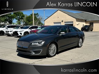 Used 2017 Lincoln MKZ Reserve image 1