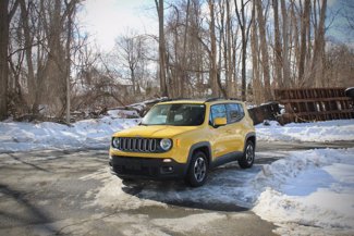 Used 2016 Jeep Renegade Latitude w/ Cold Weather Group image 1