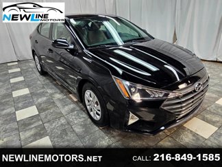 Used 2019 Hyundai Elantra SE image 1