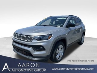 Used 2022 Jeep Compass Latitude image 1