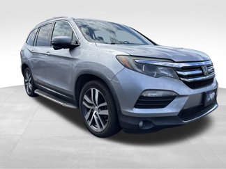 Used 2016 Honda Pilot Touring image 1