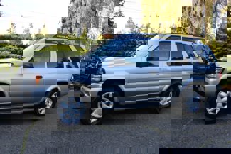 Used 2002 Nissan Pathfinder SE image 1