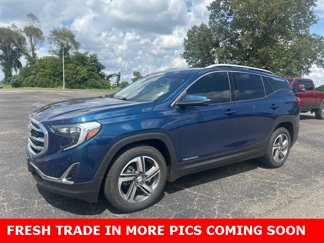 Used 2021 GMC Terrain SLT image 1