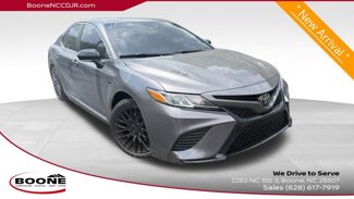 Used 2019 Toyota Camry LE image 1