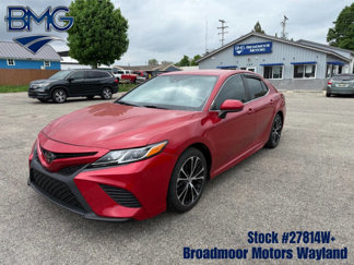 Used 2019 Toyota Camry SE image 1