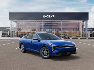 New 2025 Kia K4 LXS image 1