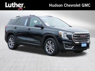 Certified 2022 GMC Terrain SLT w/ Infotainment Package II image 1