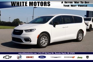 New 2026 Chrysler Pacifica Select image 1