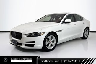 Used 2018 Jaguar XE image 1