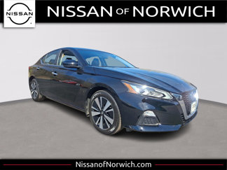 Used 2022 Nissan Altima 2.5 SV w/ SV Premium Package image 1