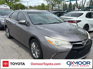 Used 2016 Toyota Camry SE image 1