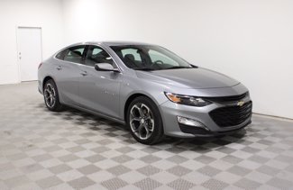 Used 2023 Chevrolet Malibu LT image 1