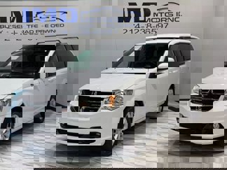 Used 2019 Dodge Grand Caravan SXT image 1