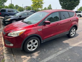 Used 2015 Ford Escape SE image 1