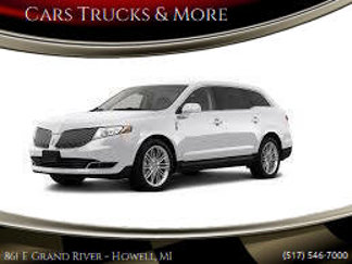 Used 2013 Lincoln MKT AWD image 1