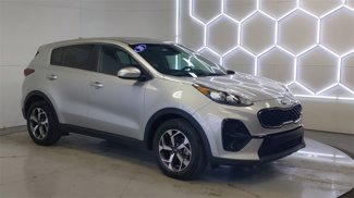 Used 2020 Kia Sportage LX image 1