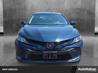 Used 2018 Toyota Camry LE image 1