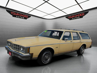 Used 1986 Oldsmobile Custom Cruiser image 1