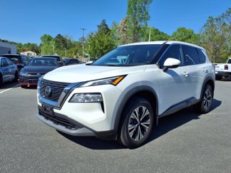 Used 2021 Nissan Rogue SV image 1