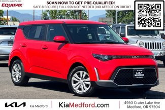 Used 2023 Kia Soul LX image 1