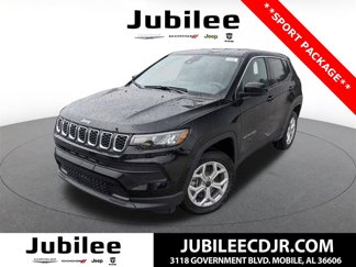 Used 2024 Jeep Compass Sport image 1