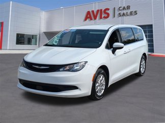 Used 2023 Chrysler Voyager LX image 1
