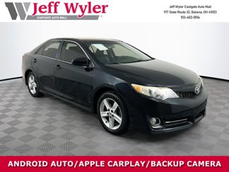 Used 2014 Toyota Camry SE image 1
