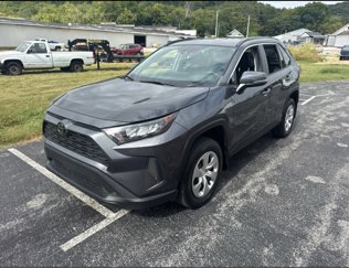 Used 2020 Toyota RAV4 LE image 1