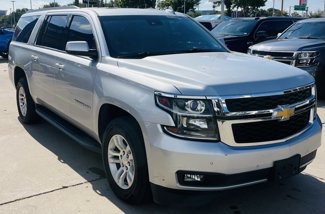 Used 2017 Chevrolet Suburban LT w/ Luxury Package image 1