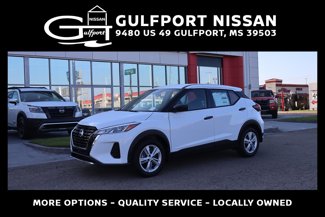 New 2025 Nissan Kicks Play S image 1