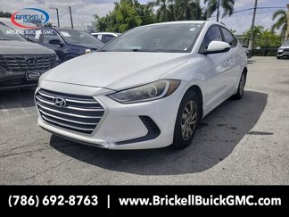 Used 2017 Hyundai Elantra SE image 1