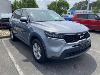 Certified 2023 Kia Sorento LX image 1