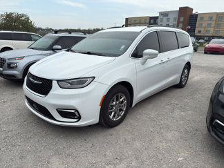 Used 2021 Chrysler Pacifica Touring w/ Cold Weather Group image 1