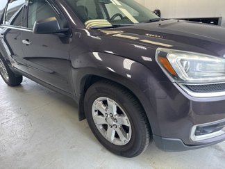 Used 2015 GMC Acadia SLE image 1