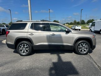 Used 2022 GMC Acadia SLE w/ Driver Convenience Package image 1