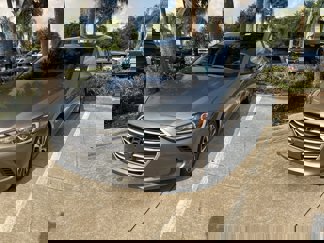 Used 2018 Hyundai Elantra SE image 1