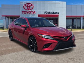 Used 2019 Toyota Camry XSE image 1