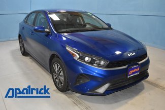 Used 2023 Kia Forte LXS image 1